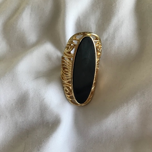 Costume statement ring - Picture 2 of 3